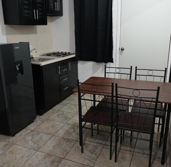 膳宿费 Casa Y Estudios Manzanilla