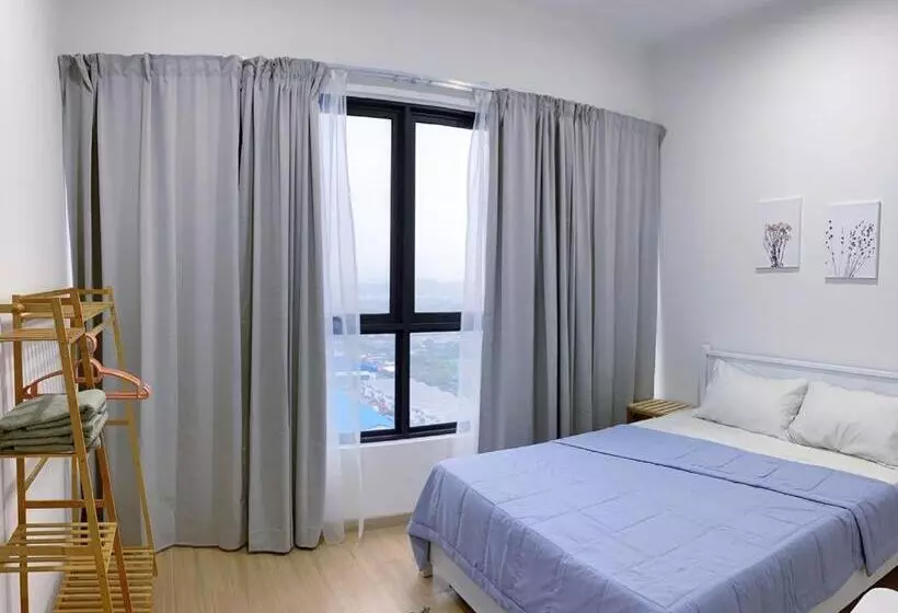 پانسیون D Sara Sentral Sovo