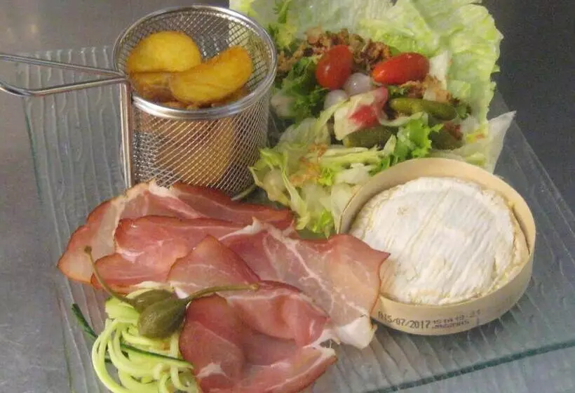 Aamiaismajoitus (B&B) Auberge Hôtel Chambre Tout Confort B B Et Restaurant Les Colombes