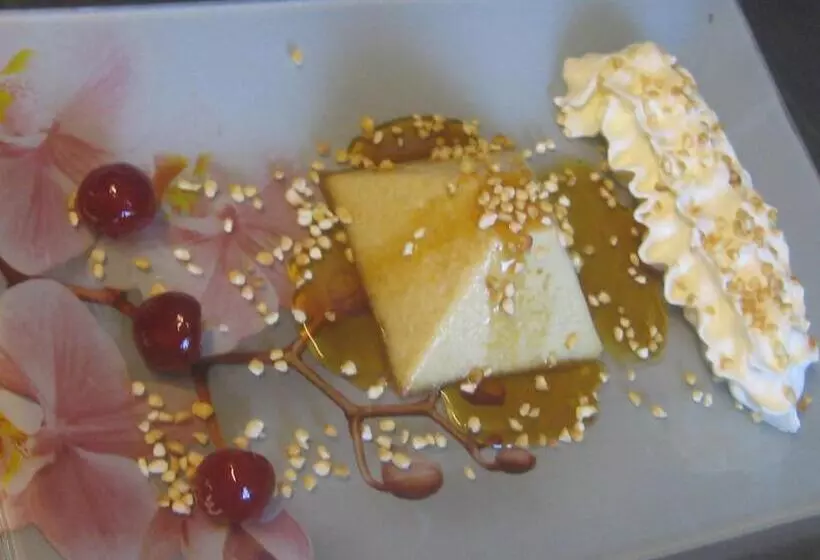 Aamiaismajoitus (B&B) Auberge Hôtel Chambre Tout Confort B B Et Restaurant Les Colombes