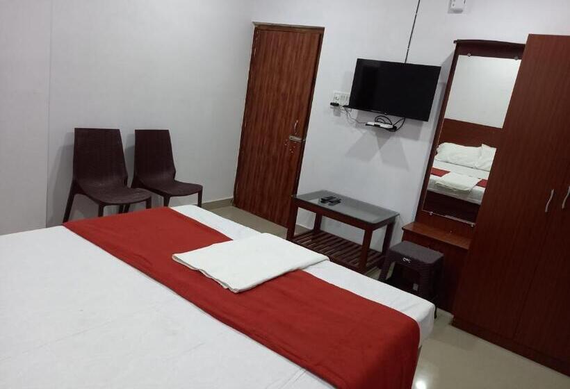 تختخواب و صبحانه Veeras Home Stay