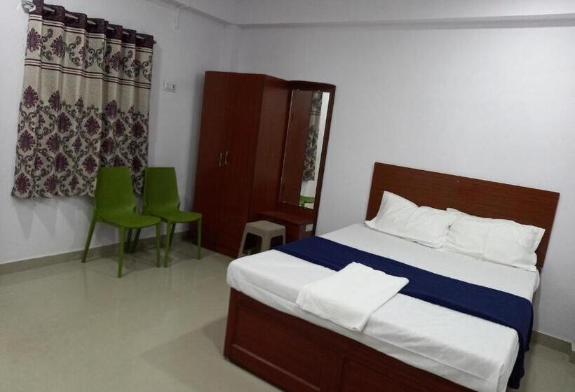 تختخواب و صبحانه Veeras Home Stay