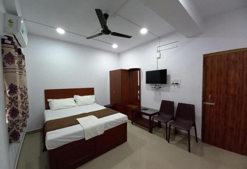 تختخواب و صبحانه Veeras Home Stay