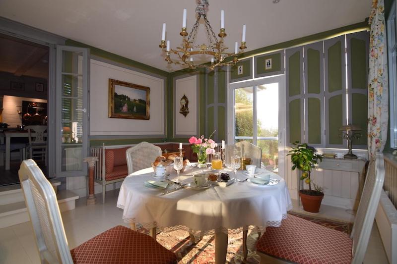 Bed & Breakfast Mit Charme  Aux2platanes  Außergewöhnlich Schön Am Bodensee