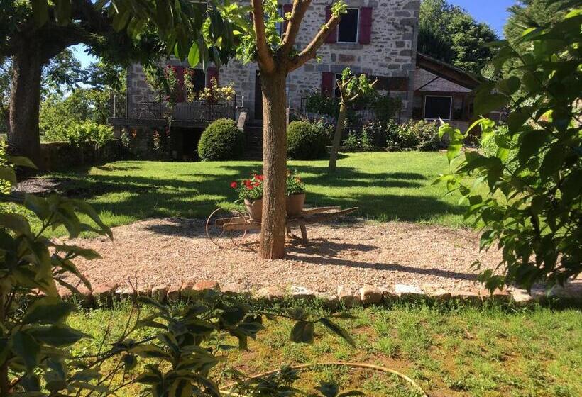 فندق Gîtes Des Ecuries De Saint Maurice