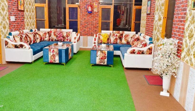 Hotel River View Resort