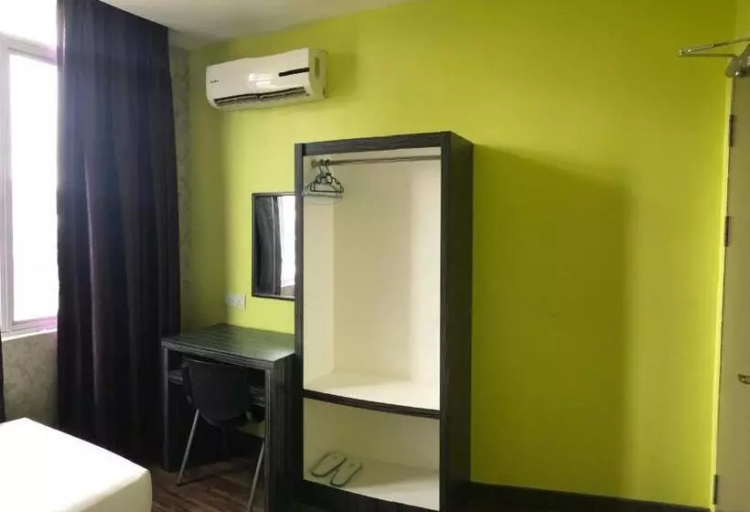 ホテル Sarikei Garden