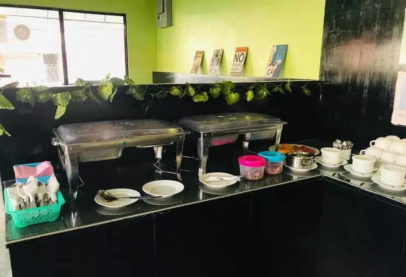 ホテル Sarikei Garden