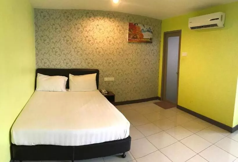 ホテル Sarikei Garden