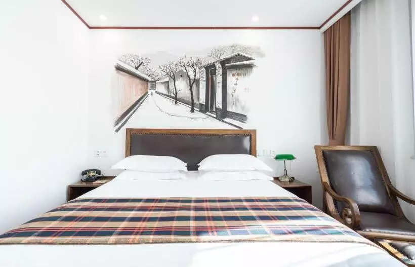 Time Traveller Hotel  15 Minutes Walk To Tian  Anmen Square,near Forbidden City ,chairman Mao Memori