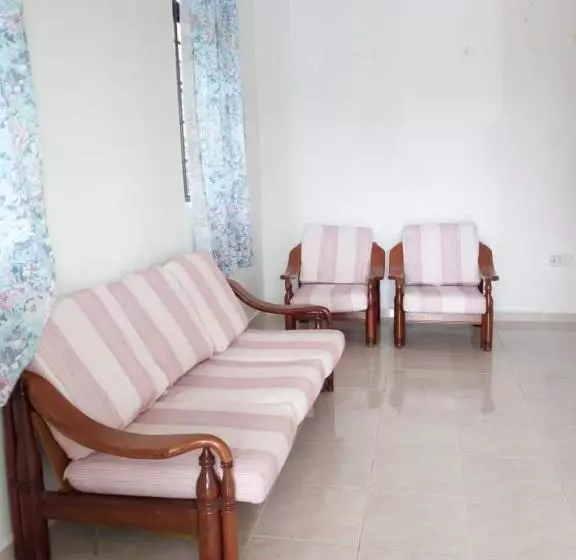 ペンション Desa Tunjung Homestay