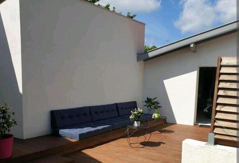 بنسيون Maisonnette Guest House