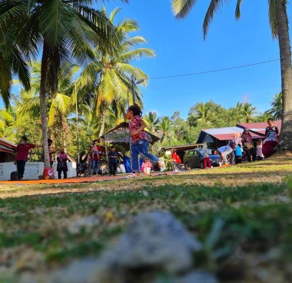 פנסיון Maznah Guest House