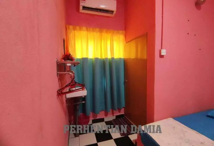 Majatalo Perhentian Damia