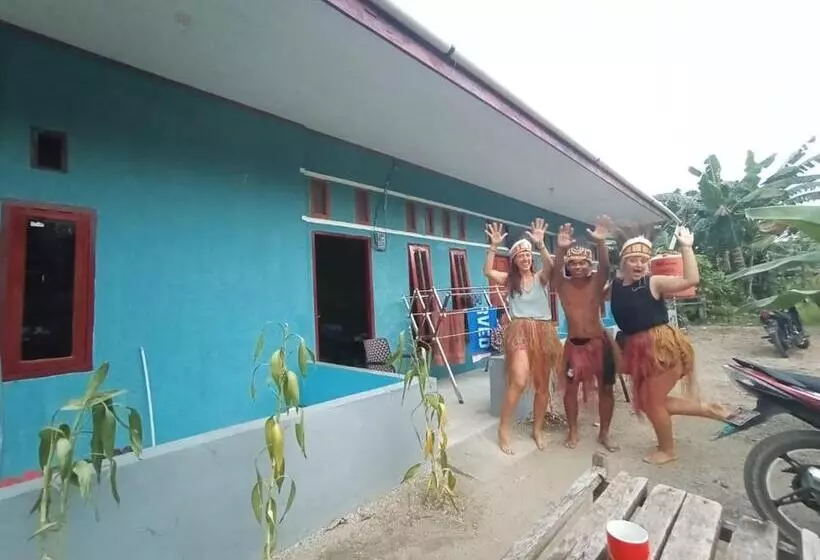 Majatalo Raja Ampat Sandy Guesthouse