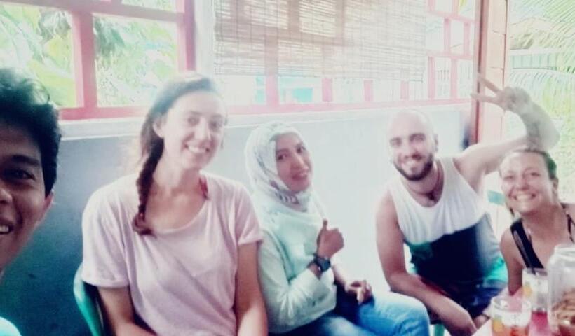 פנסיון Raja Ampat Sandy Guesthouse