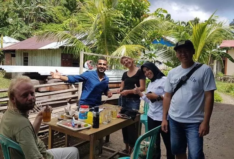 Majatalo Raja Ampat Sandy Guesthouse