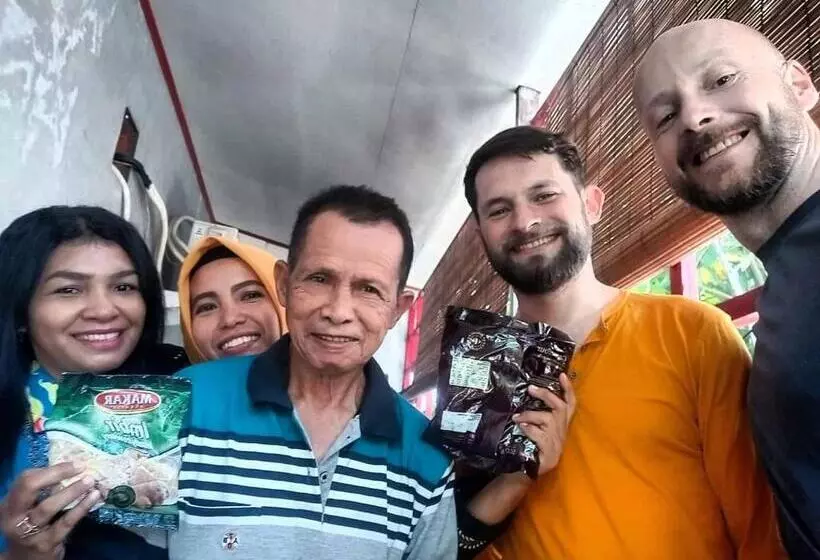 Majatalo Raja Ampat Sandy Guesthouse