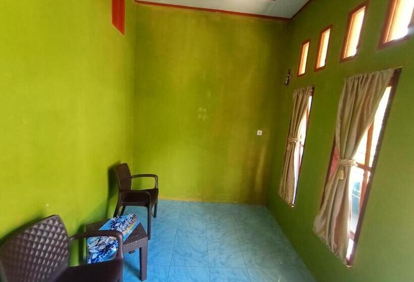 פנסיון Raja Ampat Sandy Guesthouse