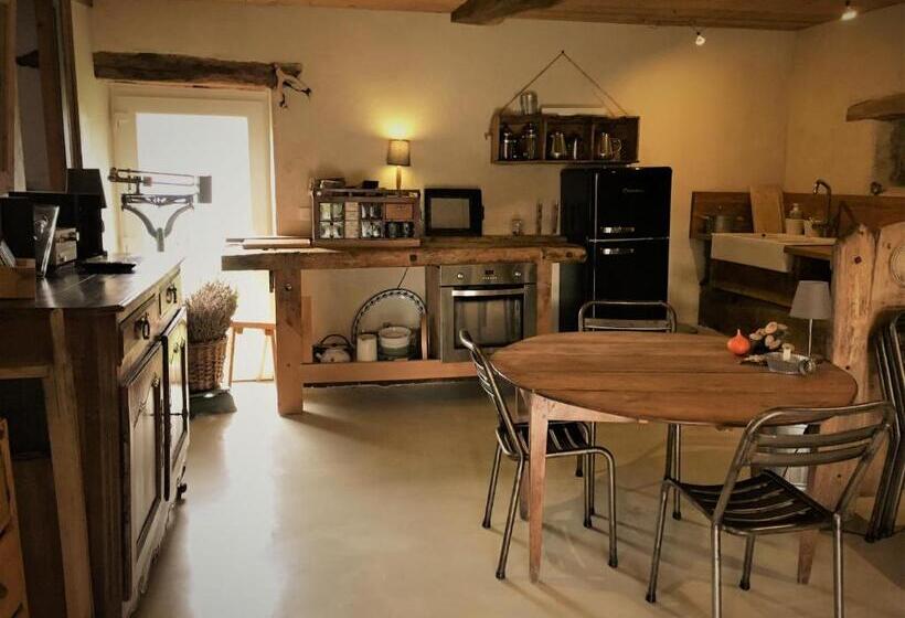 Пансион Suites De Campagne Les Eydieux, Petits Déjeuners Inclus