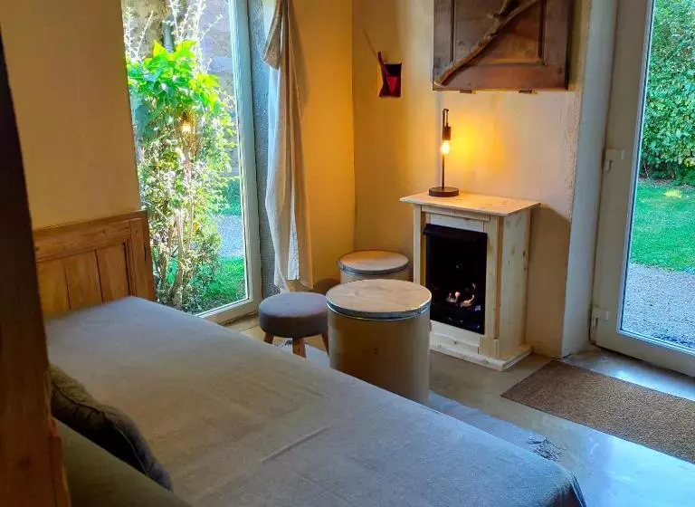 ペンション Suites De Campagne Les Eydieux, Petits Déjeuners Inclus