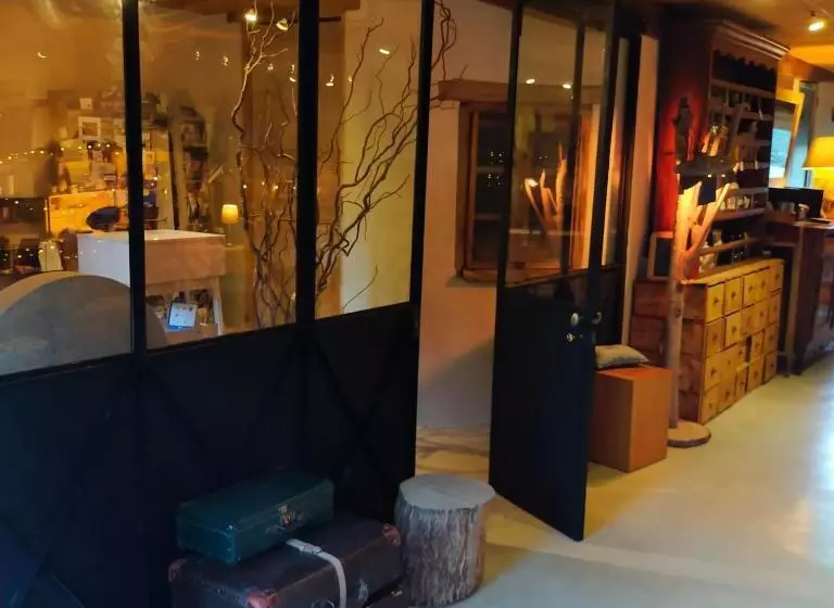 ペンション Suites De Campagne Les Eydieux, Petits Déjeuners Inclus