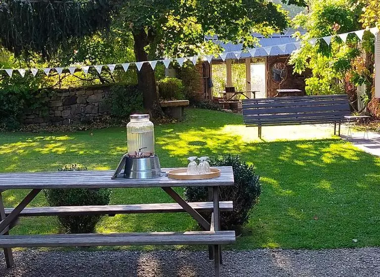 ペンション Suites De Campagne Les Eydieux, Petits Déjeuners Inclus