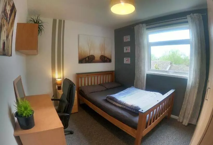 ペンション The Hampton House