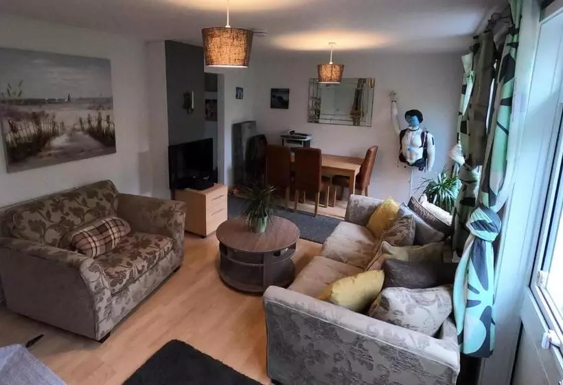 ペンション The Hampton House