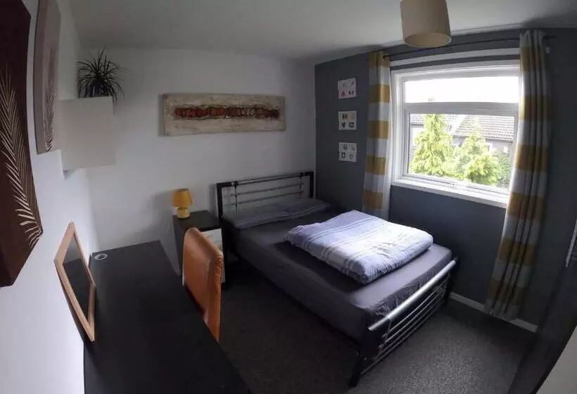 ペンション The Hampton House