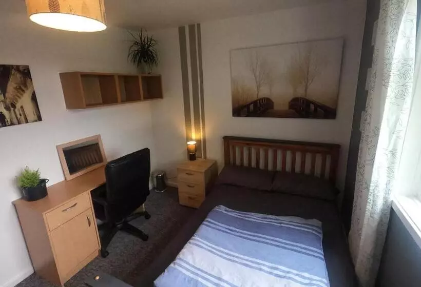 ペンション The Hampton House