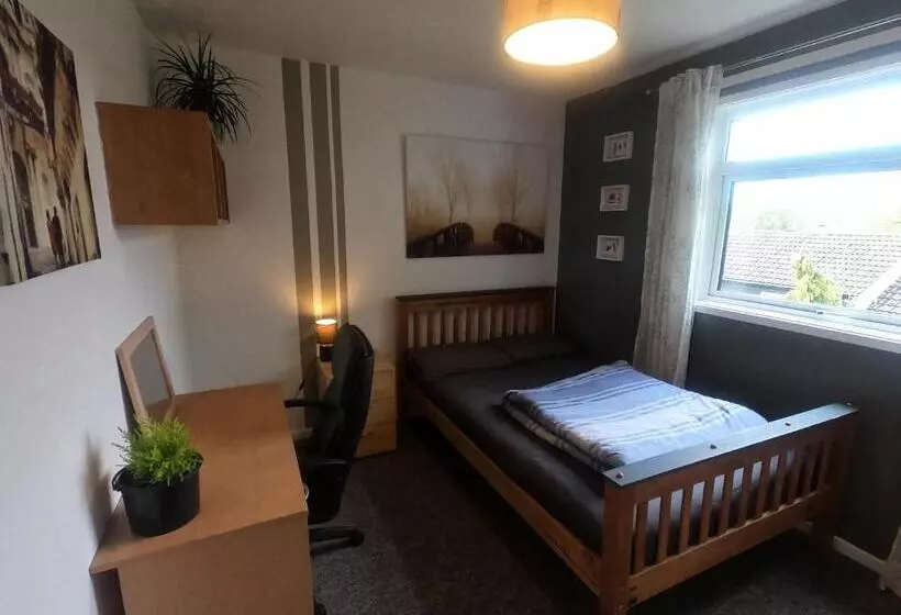 ペンション The Hampton House