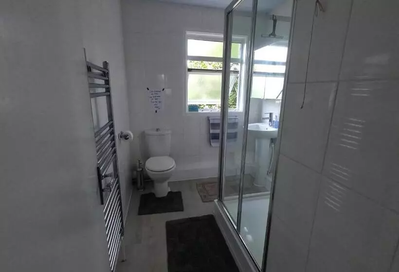 ペンション The Hampton House