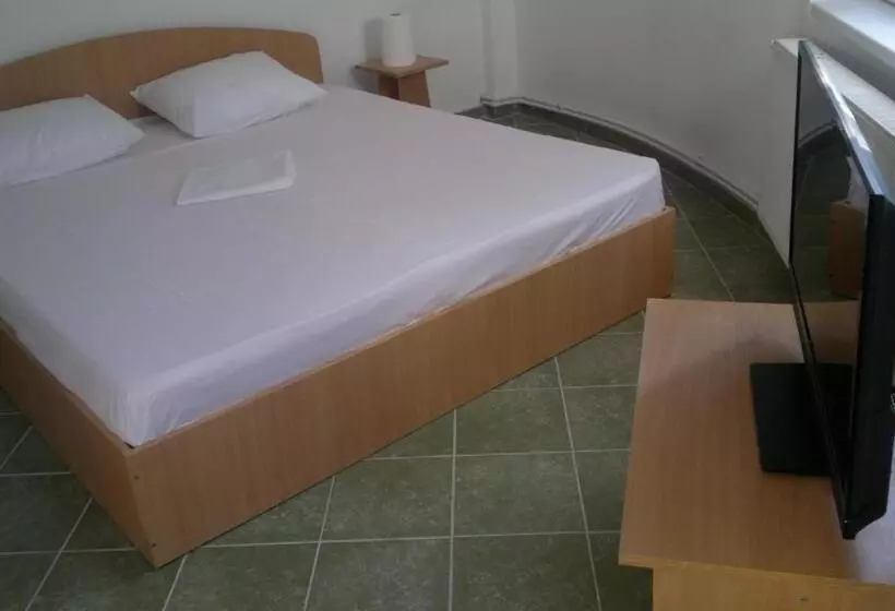 پانسیون Vila Alanya
