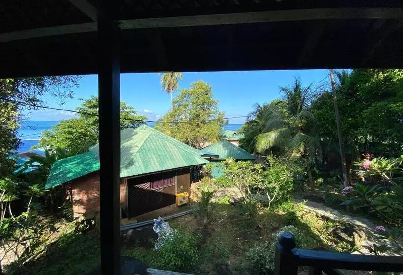 リゾートホテル Nazri S Place 2