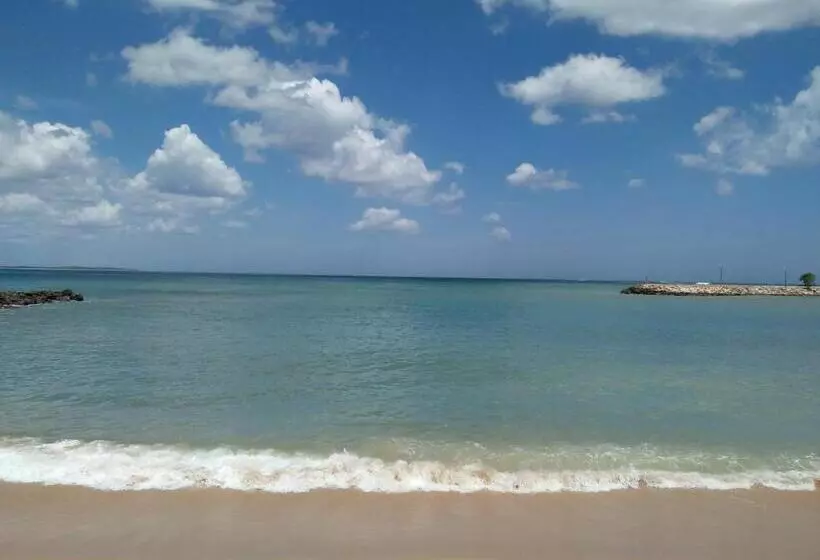 ユースホステル Parei Beach Inn