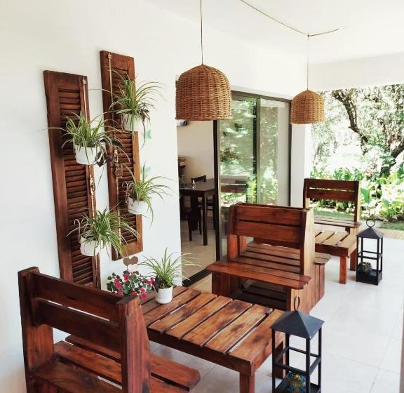 Hostel Posada Piedramora