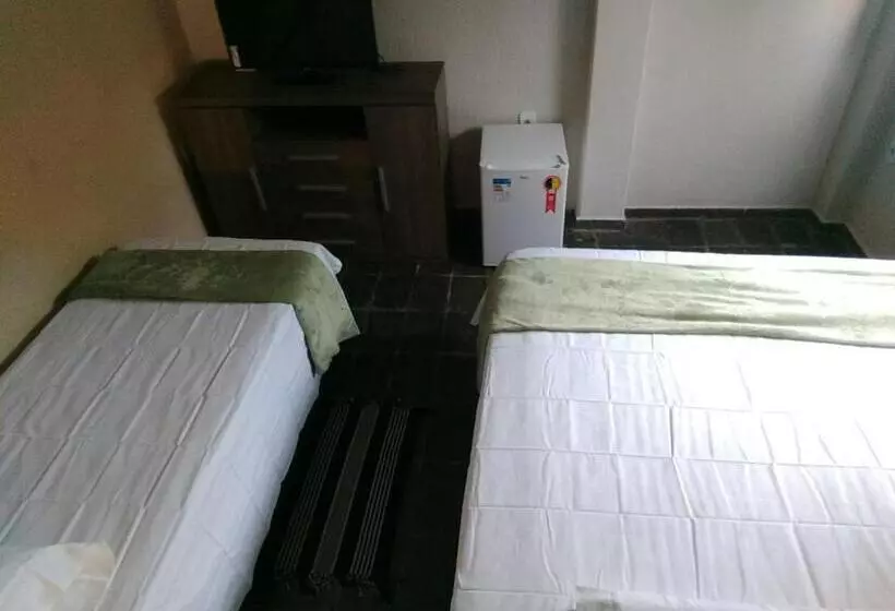 Retkeilymaja Pousada Tamboril