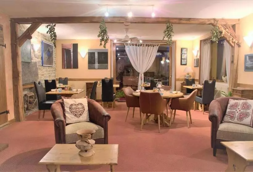 ホテル La Maison Du Lac Chalain