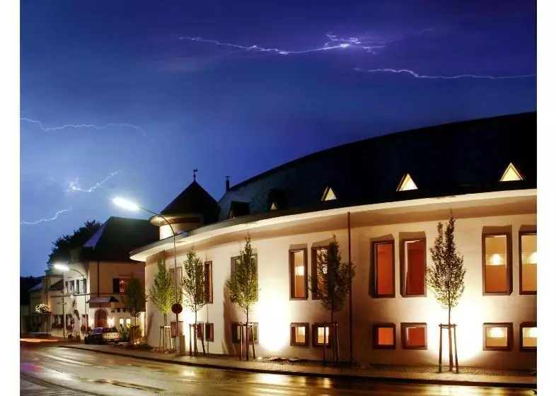 Hotelli Weinquartier Burggarten