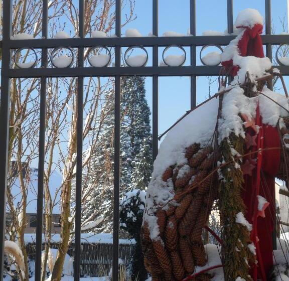 בית מלון כפרי Weinquartier Burggarten