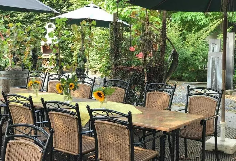 Hotelli Weinquartier Burggarten