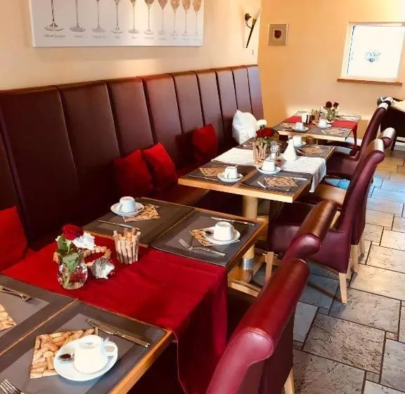 Hotelli Weinquartier Burggarten