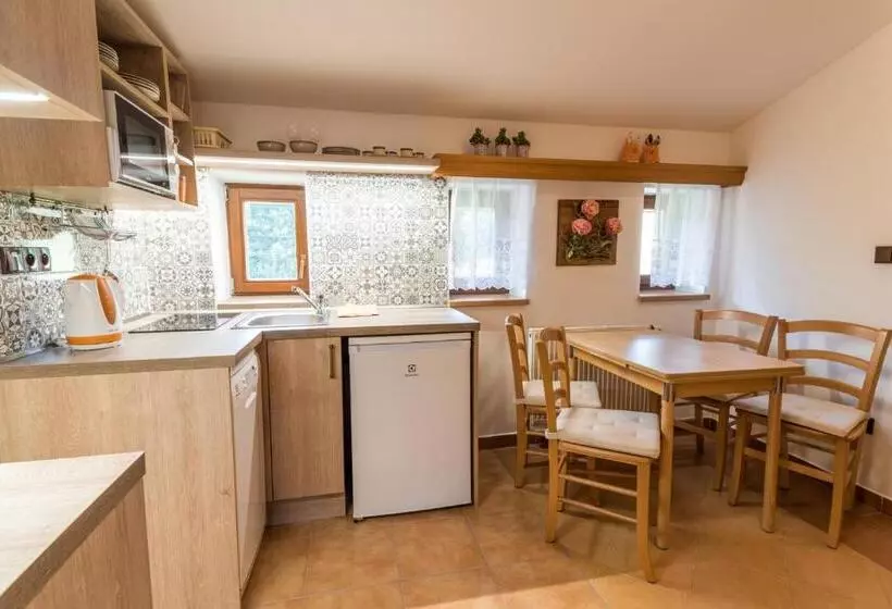 Majatalo Chalupa 101