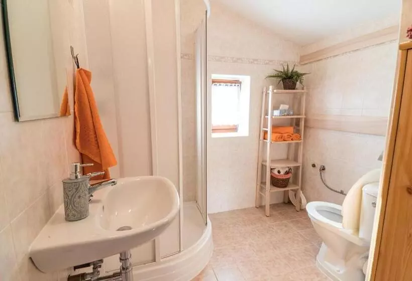 Majatalo Chalupa 101