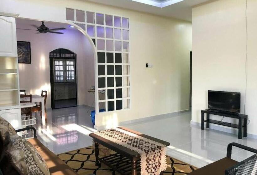 Пансион Family Homestay