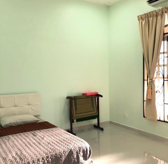 Пансион Family Homestay