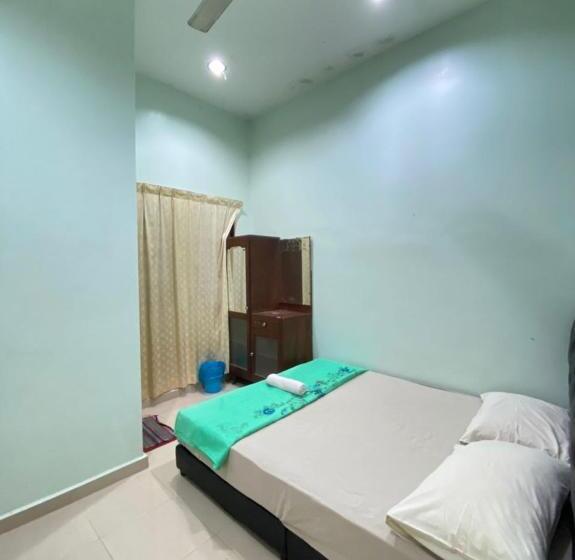 Пансион Family Homestay