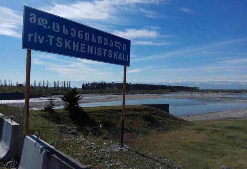 پانسیون Guest House Danelia