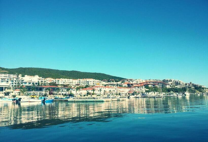 پانسیون Guest House Rona   Free Parking And Sea View